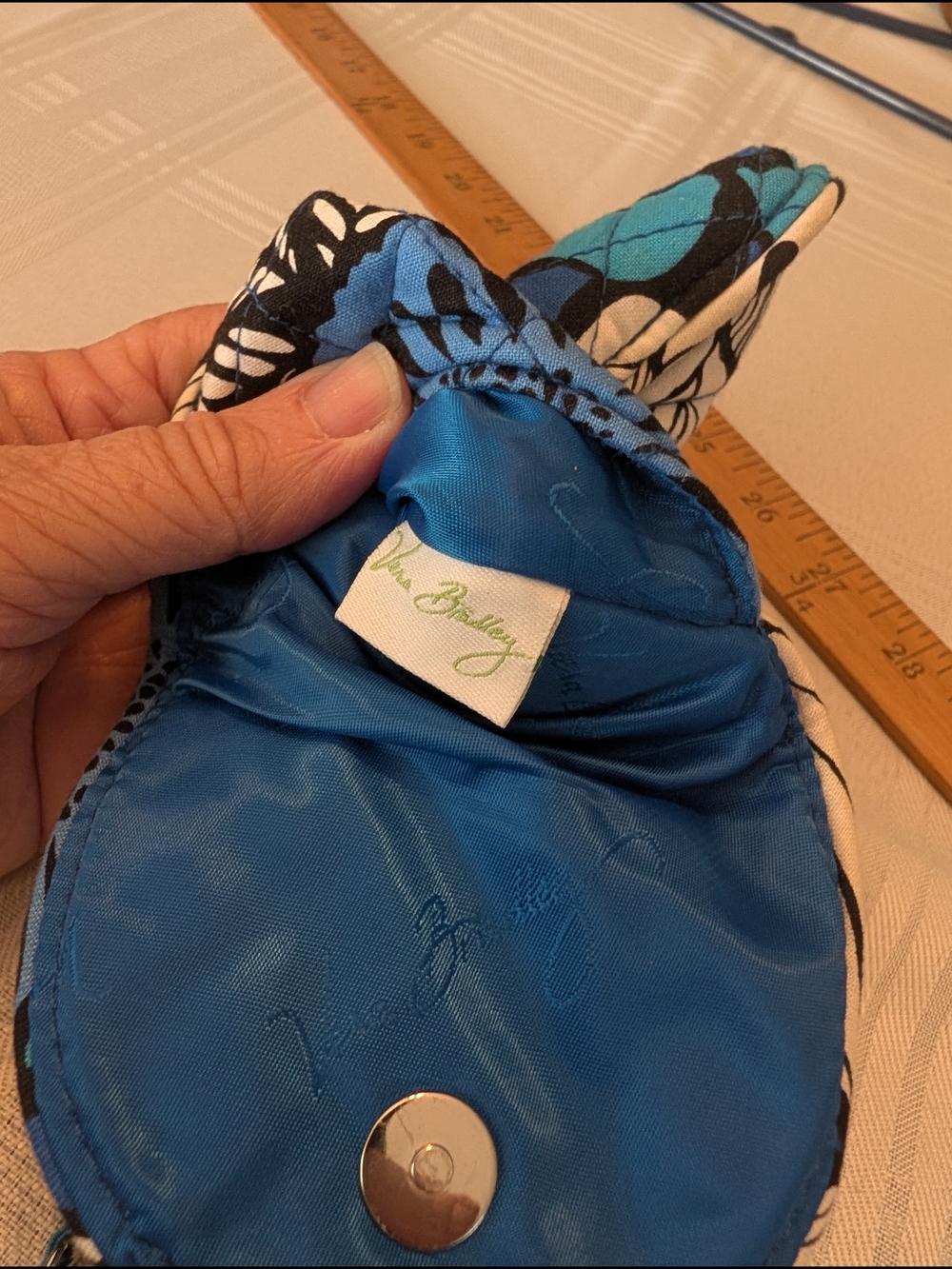 Blue Floral Vera Bradley Crossbody Phone Pouch - Quilted Fabric w/ Chain Strap. - Picture 8 of 11